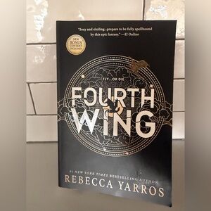 Fourth Wing Paperback Special Edition